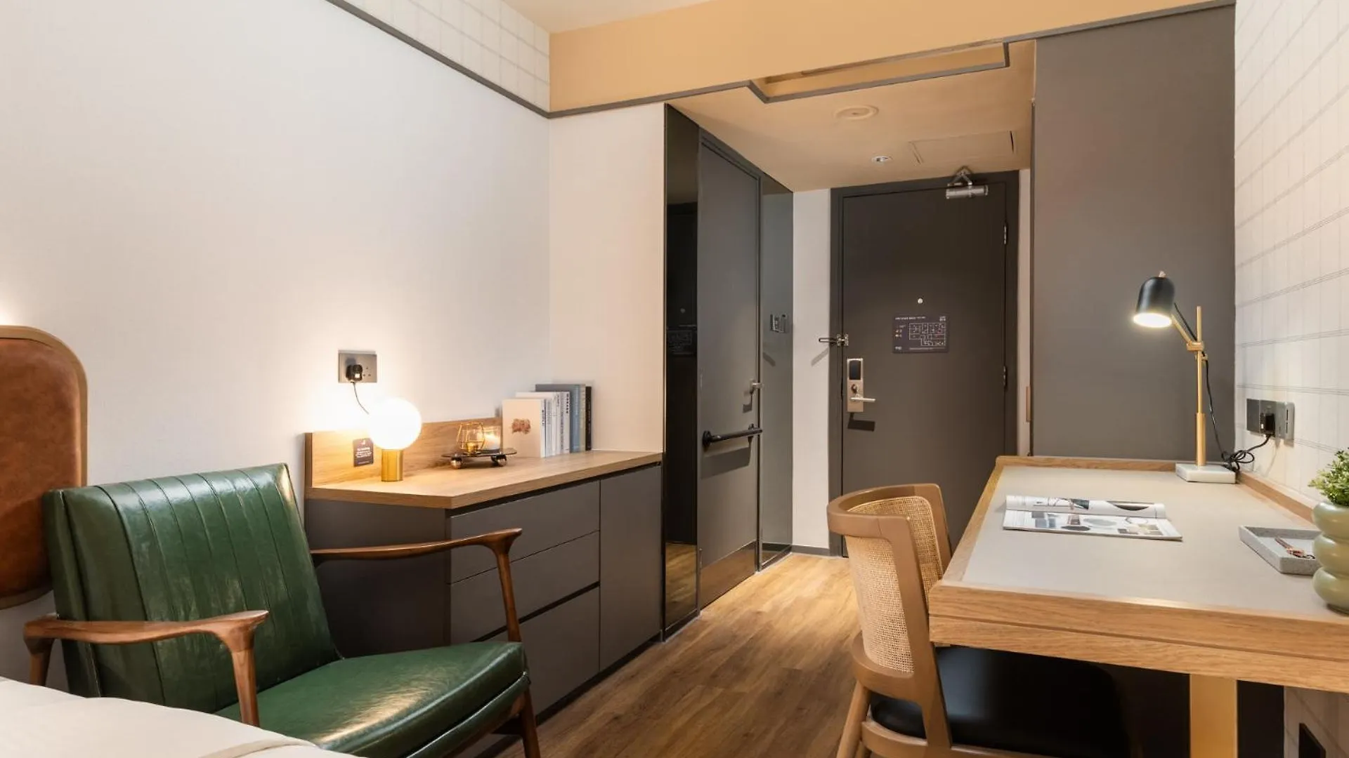 Dash Living On Hollywood Hong Kong Hotel