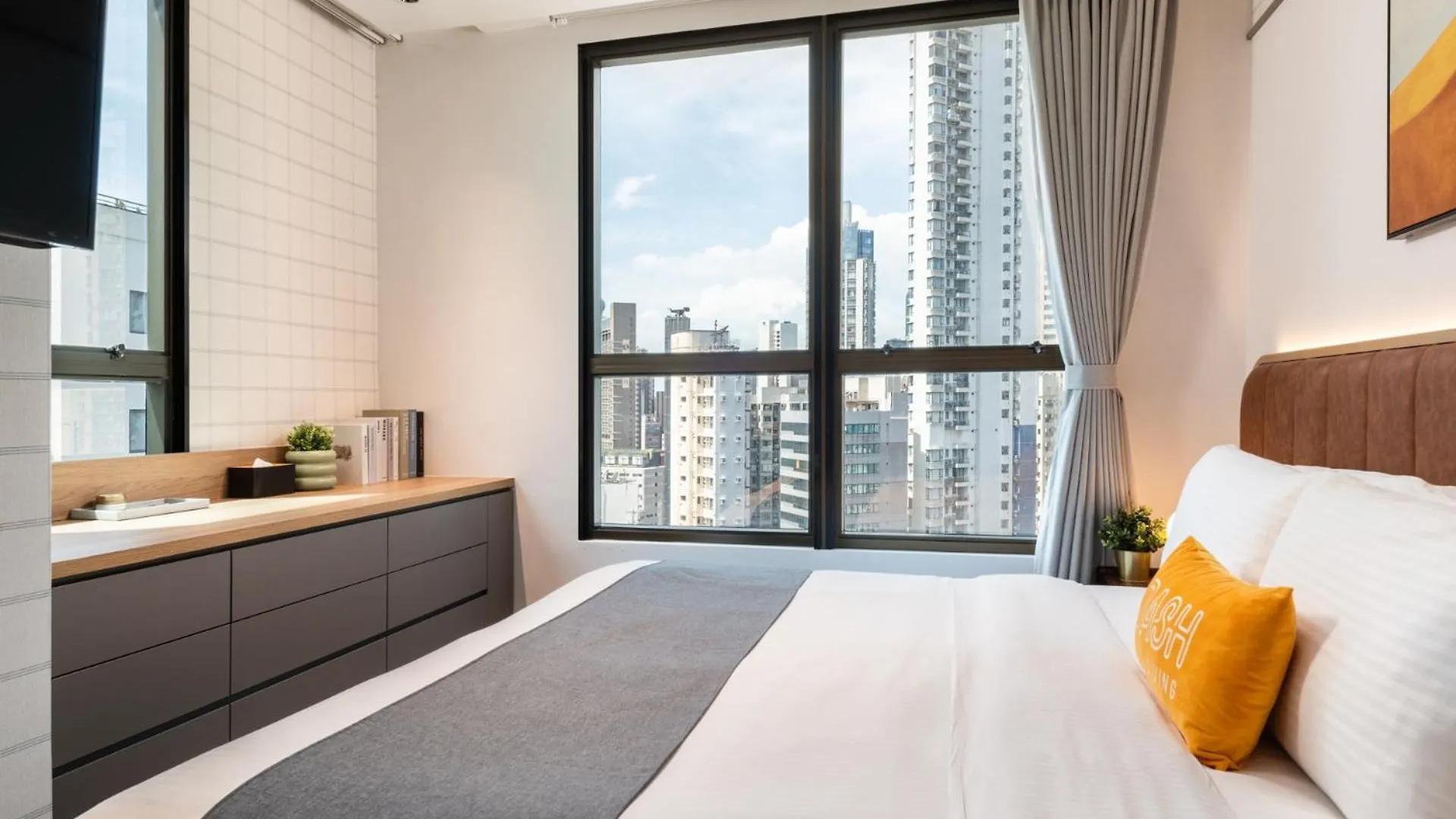Dash Living On Hollywood Hong Kong Hotel
